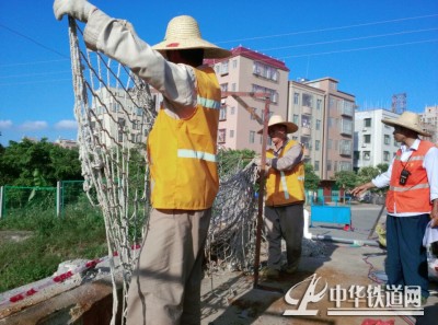 玉林工务段加快台风受损设备抢修确保线桥设备安全