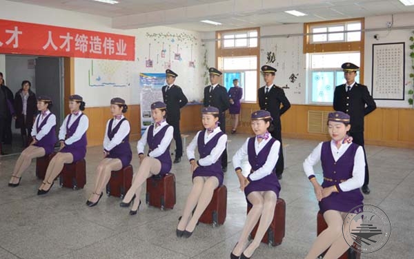 甘肃轨道高铁学校